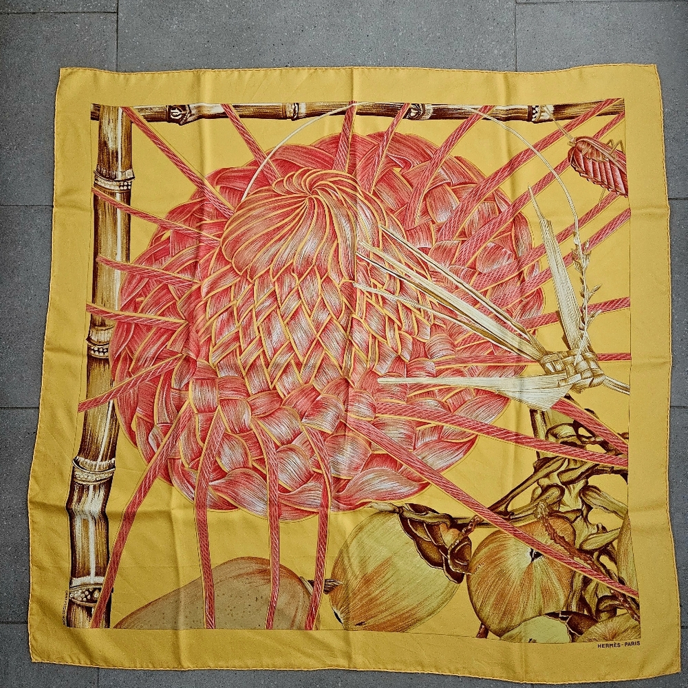 🇨🇵HERMES Yellow Botanical Silk Scarf with Pink Floral Motif 90X90cm authentic
